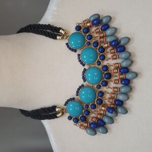 Chic Turquoise and Gold Necklace